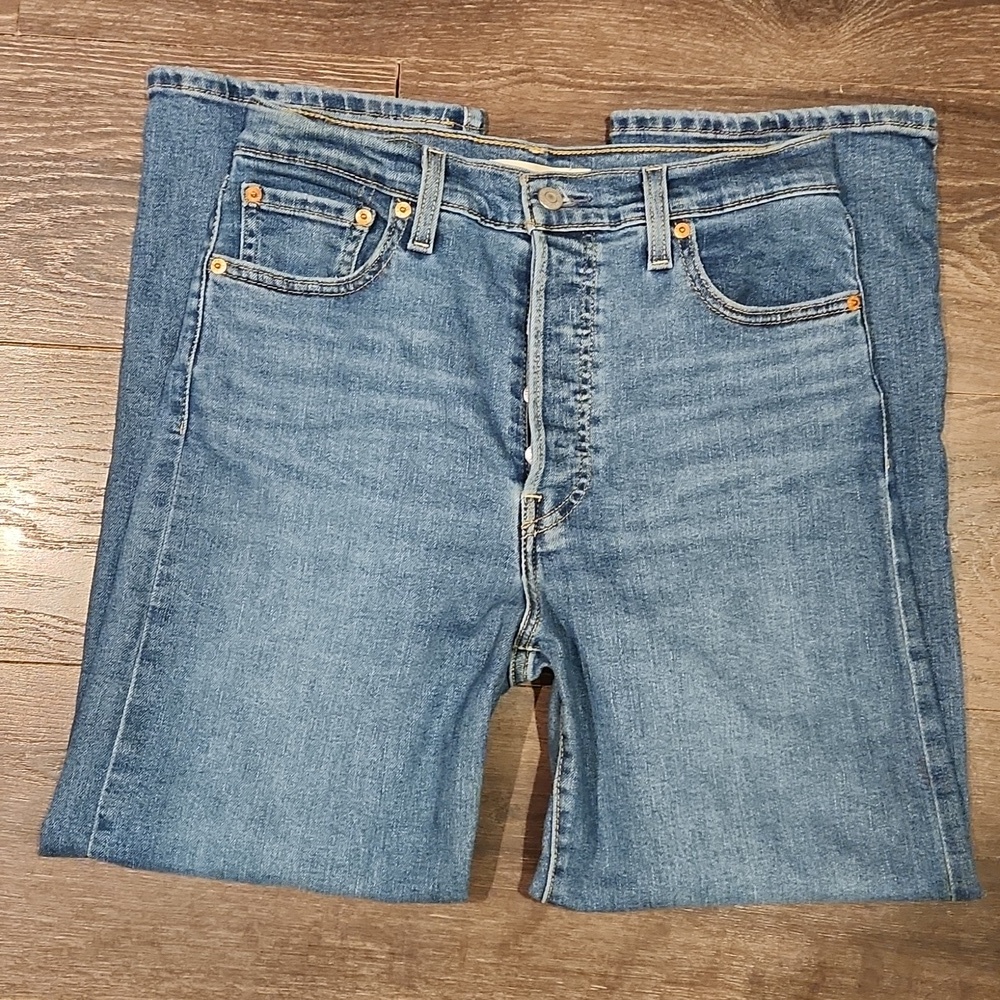 Levis Women's Ribcage Straight Ankle Jeans NWOT sz 28 x 27" Inseam Medium Blue